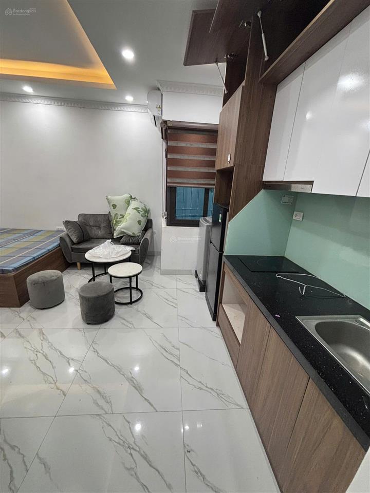Phòng full đồ có ban công tại đội cấn chỉ 5tr3/tháng