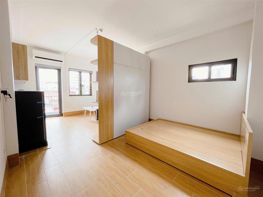 Căn hộ cao cấp 1k1n lê văn lương 50m2 và sân vườn giá 7tr2/tháng