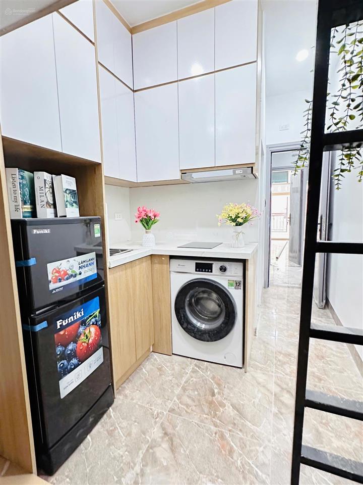 Ccmn 281 trần khát chân full đồ máy giặt riêng ô tô đỗ cổng chỉ 4tr4/tháng