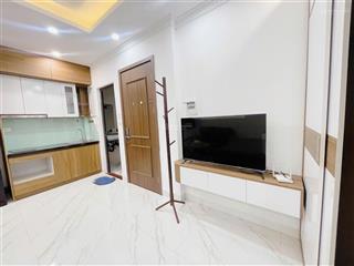 Ccmn thang máy full đồ có ban công tại đội cấn chỉ 5tr4/tháng