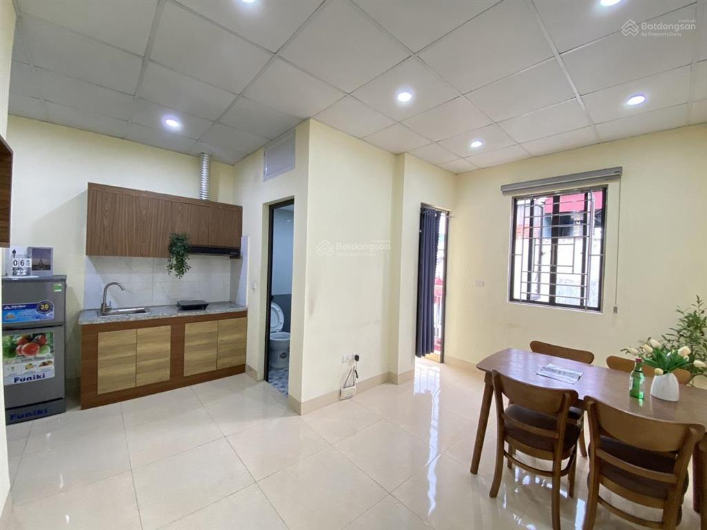 Căn hộ 1k1n 45m2 ban công rộng phố cầu giấy full đồ chỉ 5tr9/tháng