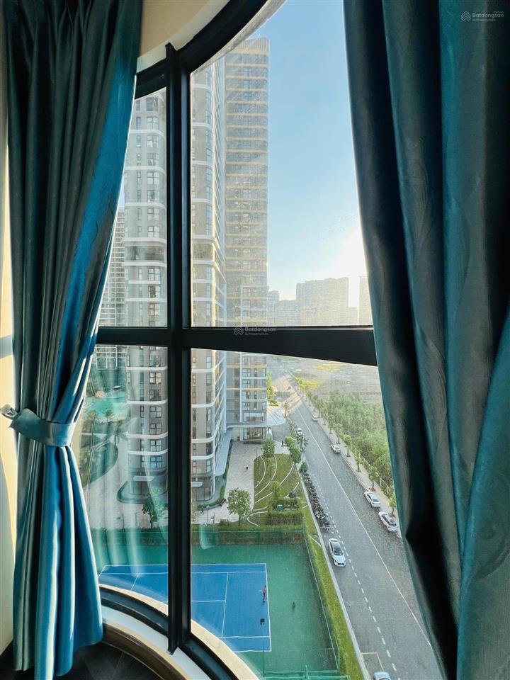 Căn full nội thất 2pn 4tỷ9 căn 80m2 the beverly