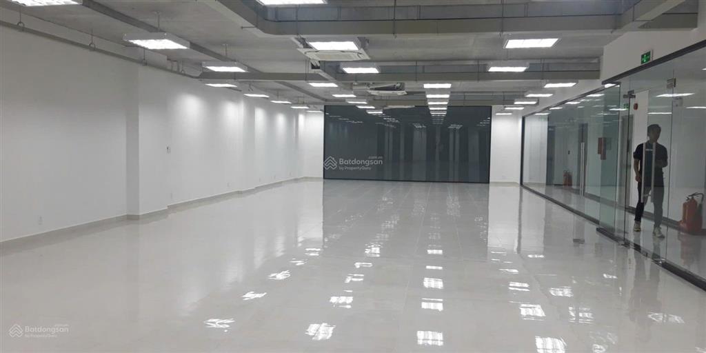 Chính chủ cho thuê mặt tiền trần hưng đạo gần ks pullman quận 1