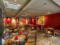 121  123 phan xích long, phú nhuận, khu vip, thương hiệu. dt hầm trệt 4 lầu, sân thượng