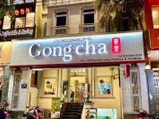 121  123 phan xích long, phú nhuận, khu vip, thương hiệu. dt hầm trệt 4 lầu, sân thượng