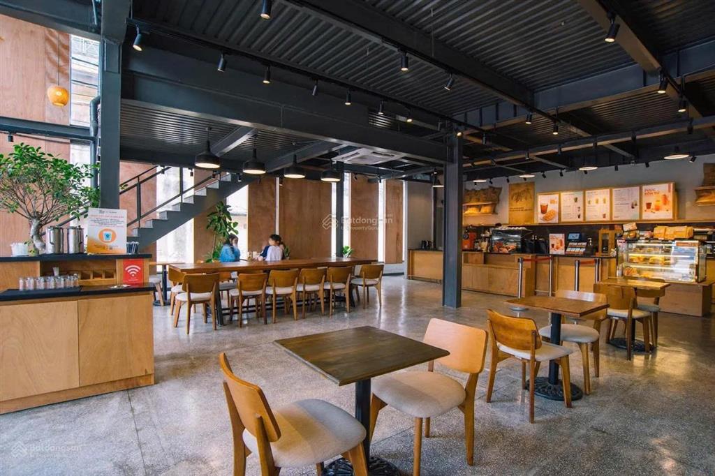 Mặt tiền trần quang diệu ngang 25m dài 20m tại phường 14 quận 3.
