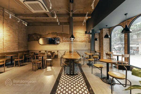 Cho thuê nhà góc 2 mặt tiền hoa hồng  nguyễn công hoan, phú nhuận