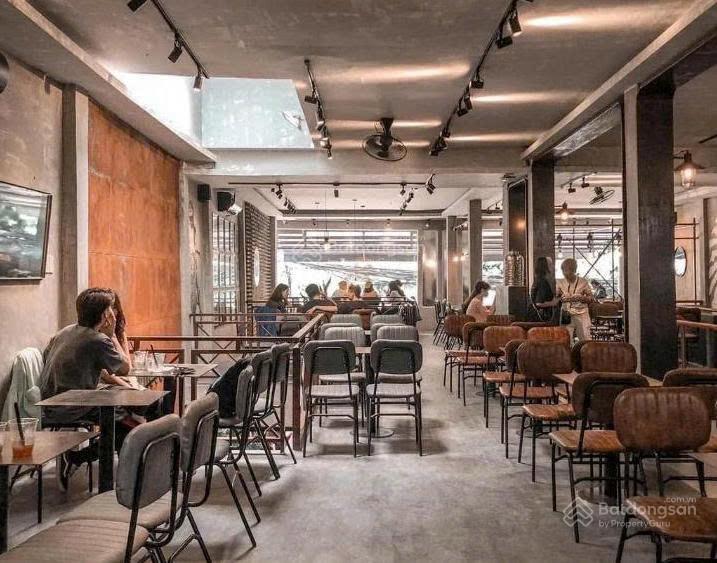 Cần cho thuê tòa nhà nhà trung tâm quận 1 cách chợ bến thành 10 phút !!!!!!