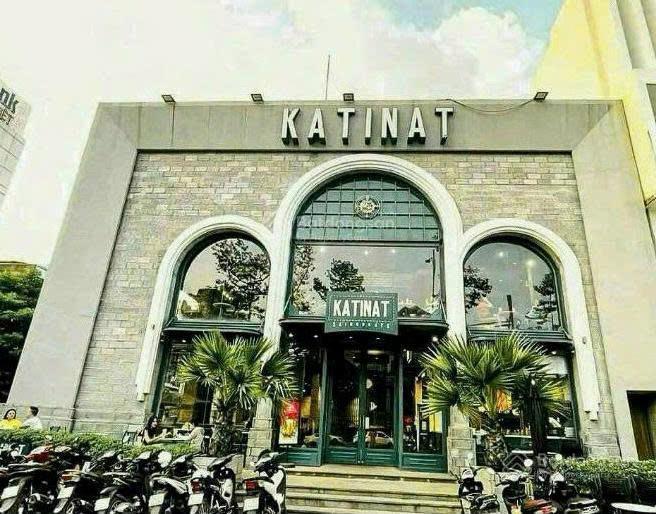 Cần cho thuê tòa nhà nhà trung tâm quận 1 cách chợ bến thành 10 phút !!!!!!