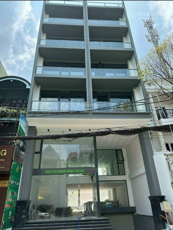 Cho thuê nhà mặt tiền ung văn khiêm ngay đại học hutech bình thạnh  diện tích 8x32m