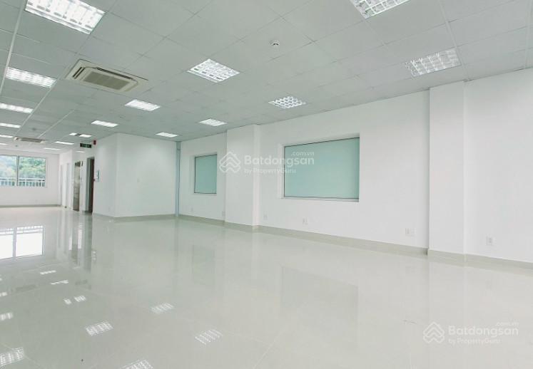 Cho thuê nhà mặt tiền ung văn khiêm ngay đại học hutech bình thạnh  diện tích 8x32m