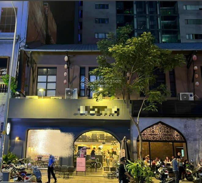 Cho thuê villa mt trần quốc thảo gần bv tai mũi họng quận 3 15x 20m.  trệt 1 lầu 400tr/tháng.