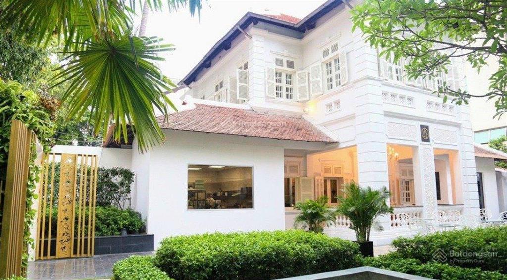 Villa gần mặt tiền tú xương mới xây phong cách châu âu quận 3