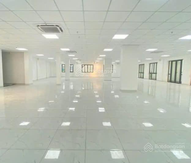 Cho thuê tòa nhà ba tháng hai ngay vòng xoay dân chủ quận 10