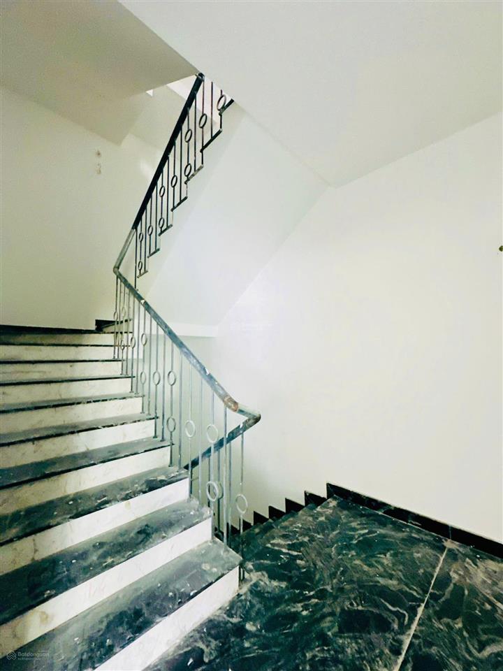Góc 2 mặt tiền 1400m2 mới hoàn thiện thạnh mỹ lợi quận 2