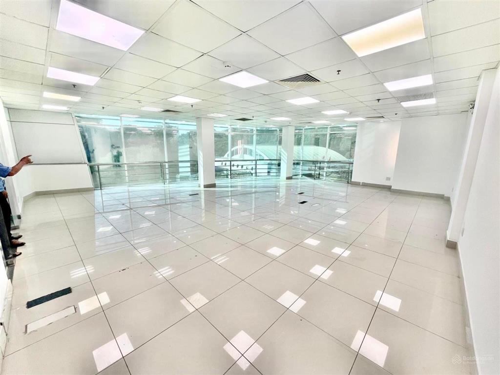 Cho thuê tòa nhà văn phòng cao cấp mặt tiền đồng nai, quận 10