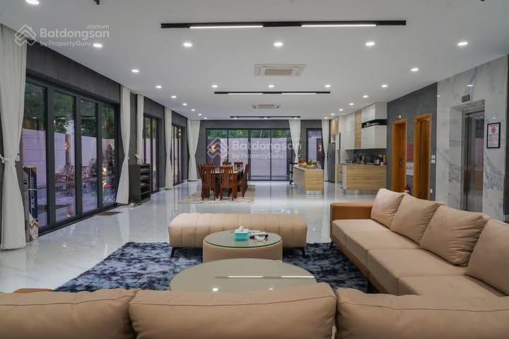 Cho thuê villa mt võ thị sáu ngay vòng xoay dân chủ quận 3