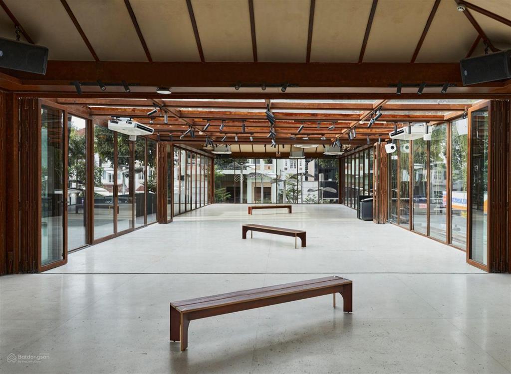 Mặt bằng ~1400m² ngay ngã tư võ thị sáu, nam kỳ khởi nghĩa quận 3  trệt lầu