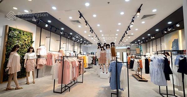 Mặt tiền d2 nguyễn gia trí ngã tư hàng xanh