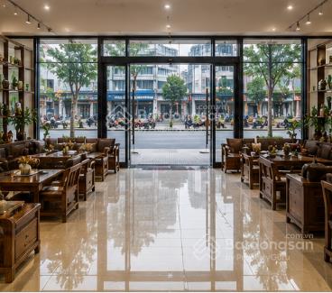 Mt dài 25m, dtsd 3000m2  khu huỳnh văn bánh, lê văn sỹ