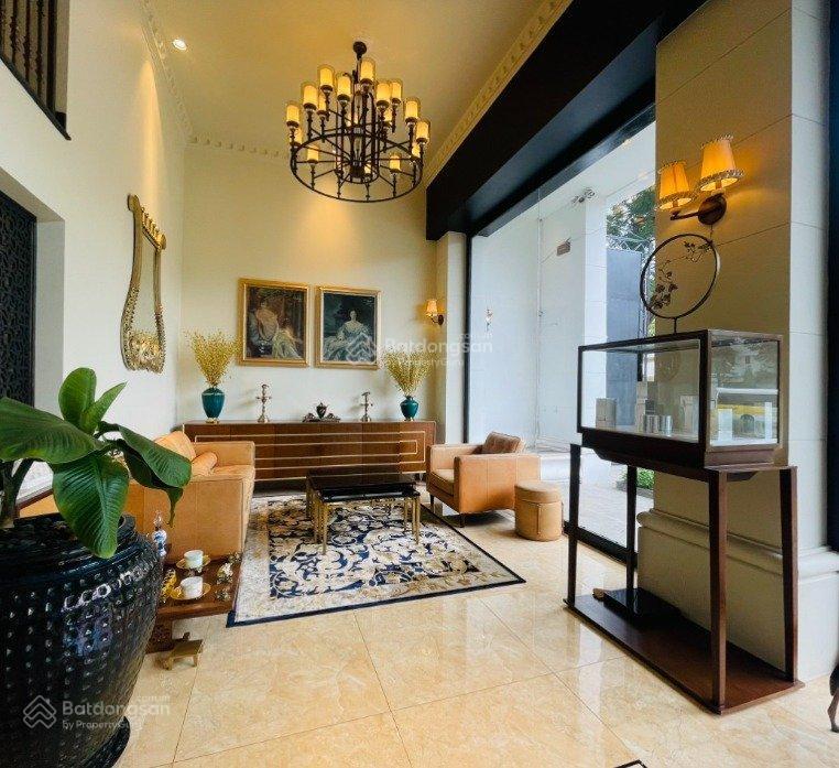 Cho thuê tòa nhà mặt tiền ngay vòng xoay điện biên phủ  tân định, quận 1  trệt 2 lầu  900m2