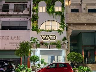 Cho thuê tòa nhà mặt tiền võ văn tần đoạn 2 chiều, quận 3 trệt 3 lầu