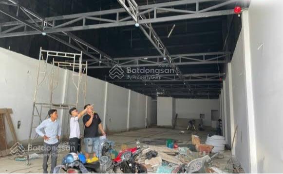 Cho thuê mặt bằng sàn trệt khủng 600m  ngang 14m đồng nai, quận 10