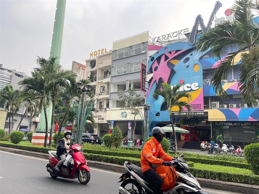 Chỉ 90tr  thuê tòa nhà mặt tiền khu phan xích long  hoa lan, phú nhuận  trệt 4 lầu thang máy