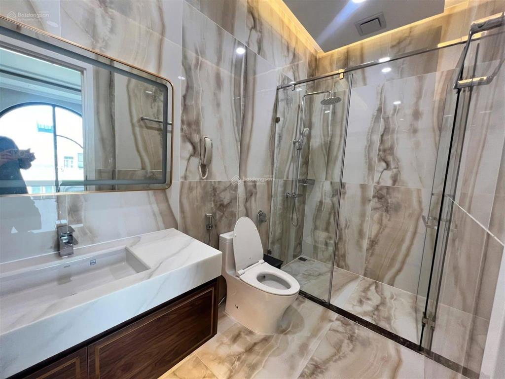 Cho thuê tòa nhà phức hợp mặt tiền võ thị sáu quận 3  căn hộ và sàn văn phòng  dtsd 1500m²