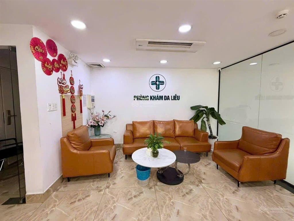 Cho thuê góc 2 mặt tiền trần thiện chánh, quận 10  hầm 4 lầu, thang máy pccc