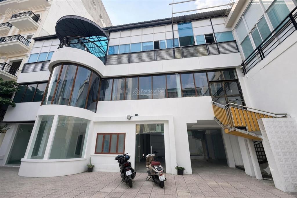 Cho thuê mặt bằng mặt tiền trần quang diệu, quận 3, trệt 2 lầu, 22x20m