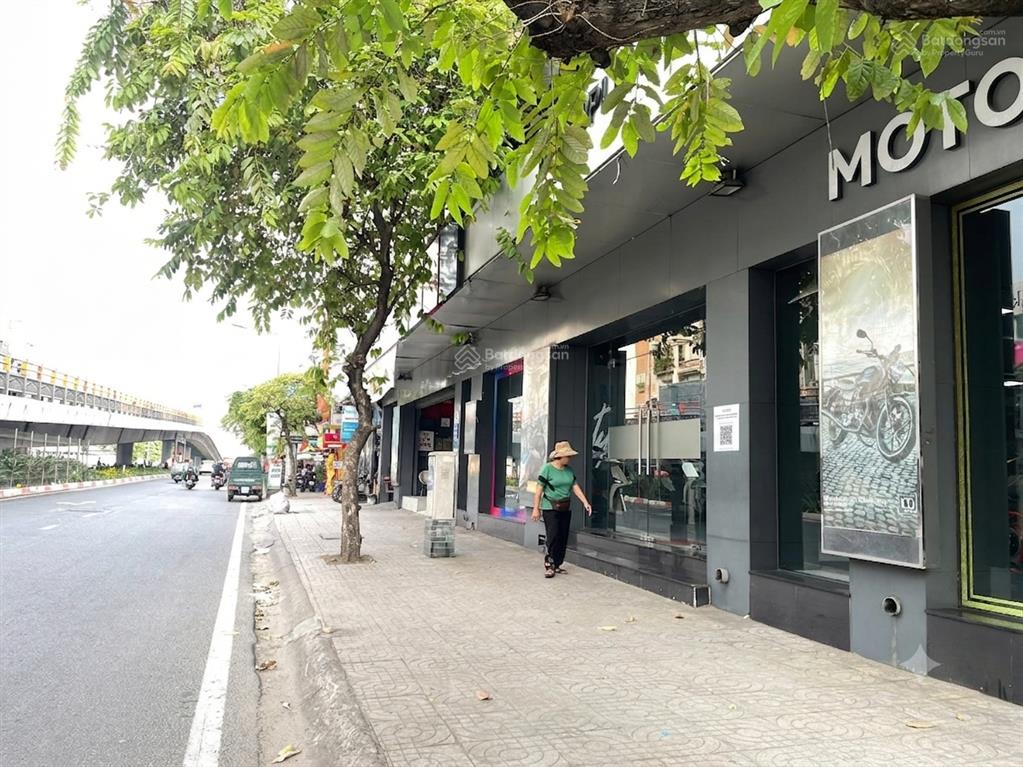 Cho thuê mặt bằng góc hoàng văn thụ & út tịch, tân bình  nhà trệt dtsd ~460m²