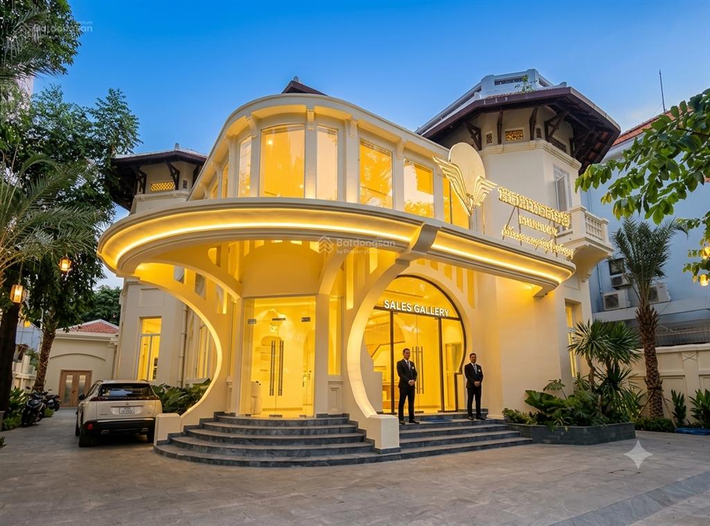 Cho thuê tòa nhà sân vườn nam kì khởi nghĩa quận 3, trệt lầu dtsd 1500m2