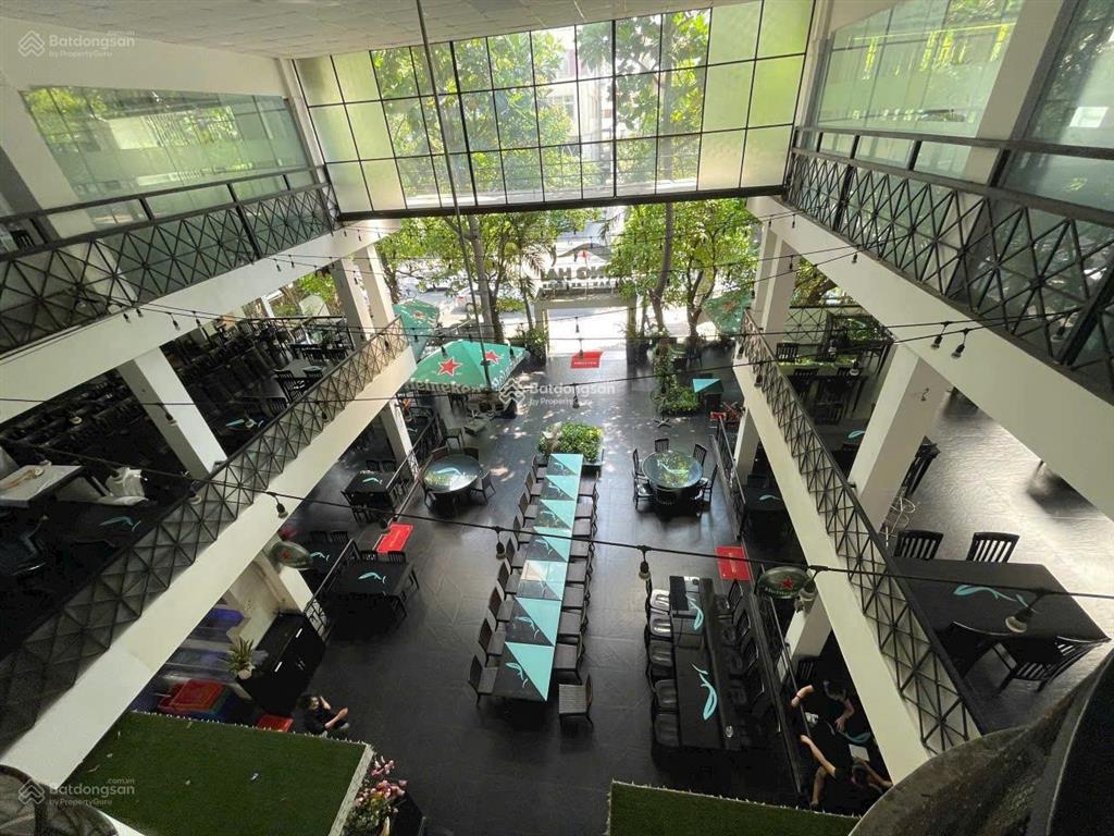 Cho thuê mặt tiền pasteur quận 3, ngang 21m siêu khủng, dtsd ~2500m²