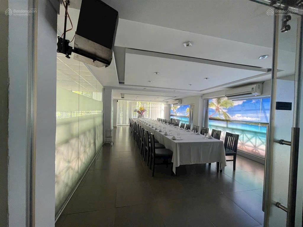 Cho thuê mặt tiền pasteur quận 3, ngang 21m siêu khủng, dtsd ~2500m²
