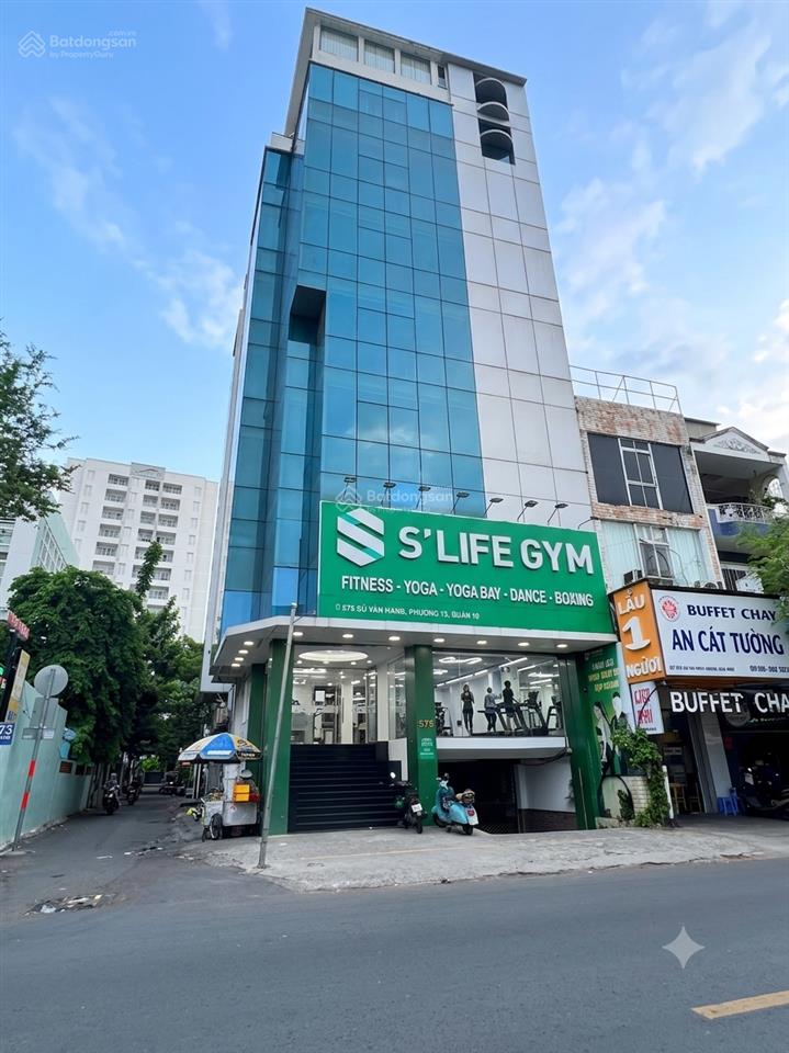 Cho thuê building 2 mặt tiền gần sư vạn hạnh mall. hầm trệt 8 lầu, dtsd 1800m2