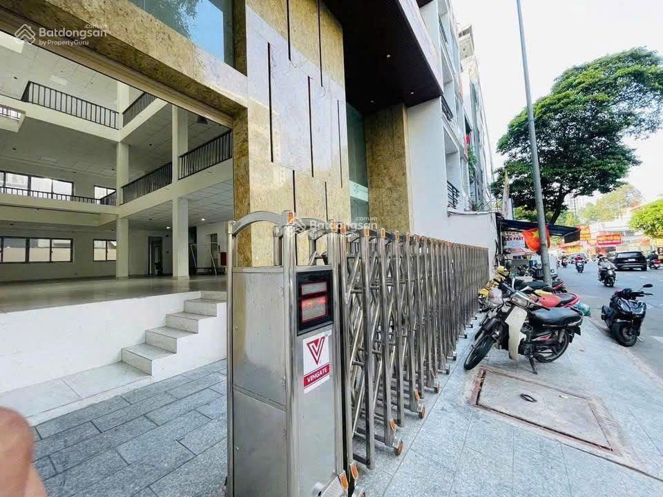 Cho thuê tòa nhà mặt tiền phổ quang tân bình, dtsd ~2000m2, hầm 8 lầu