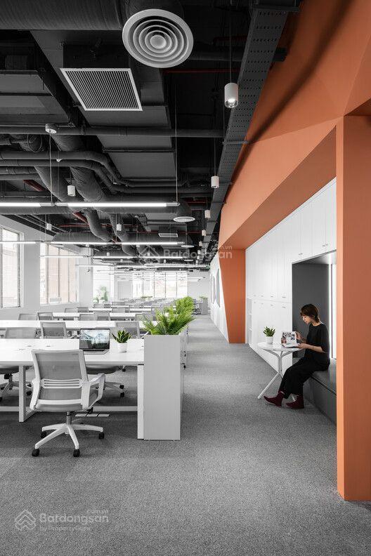Cho thuê tòa nhà mới xây mặt tiền đường út tịch, tân bình  dtsd 1600m2