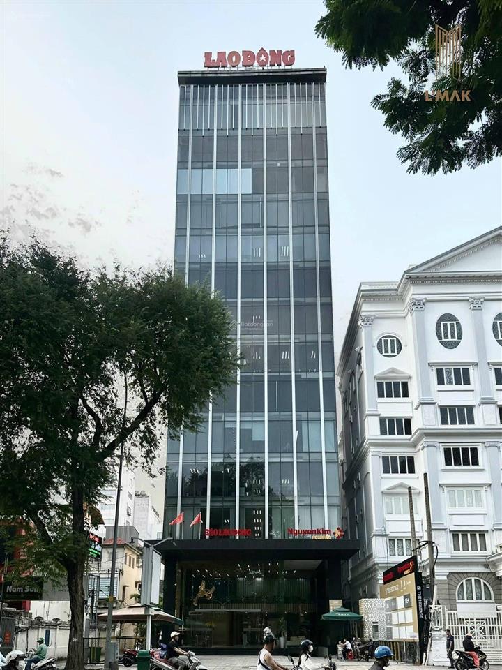 Building nguyễn bỉnh khiêm quận 1  2 hầm, 8 tầng nổi, dtsd ~2000m2