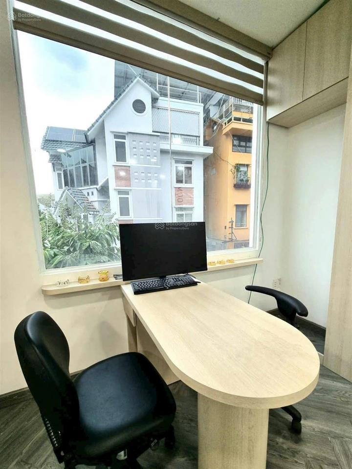 Cho thuê tòa nhà 2 mặt tiền cù lao  hoa sứ, phú nhuận  trệt 4 lầu