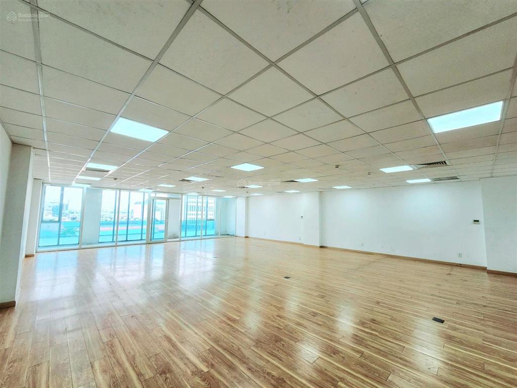 Cho thuê tòa nhà mặt tiền cộng hòa tân bình, hầm trệt 6 lầu, dtsd~1400m2