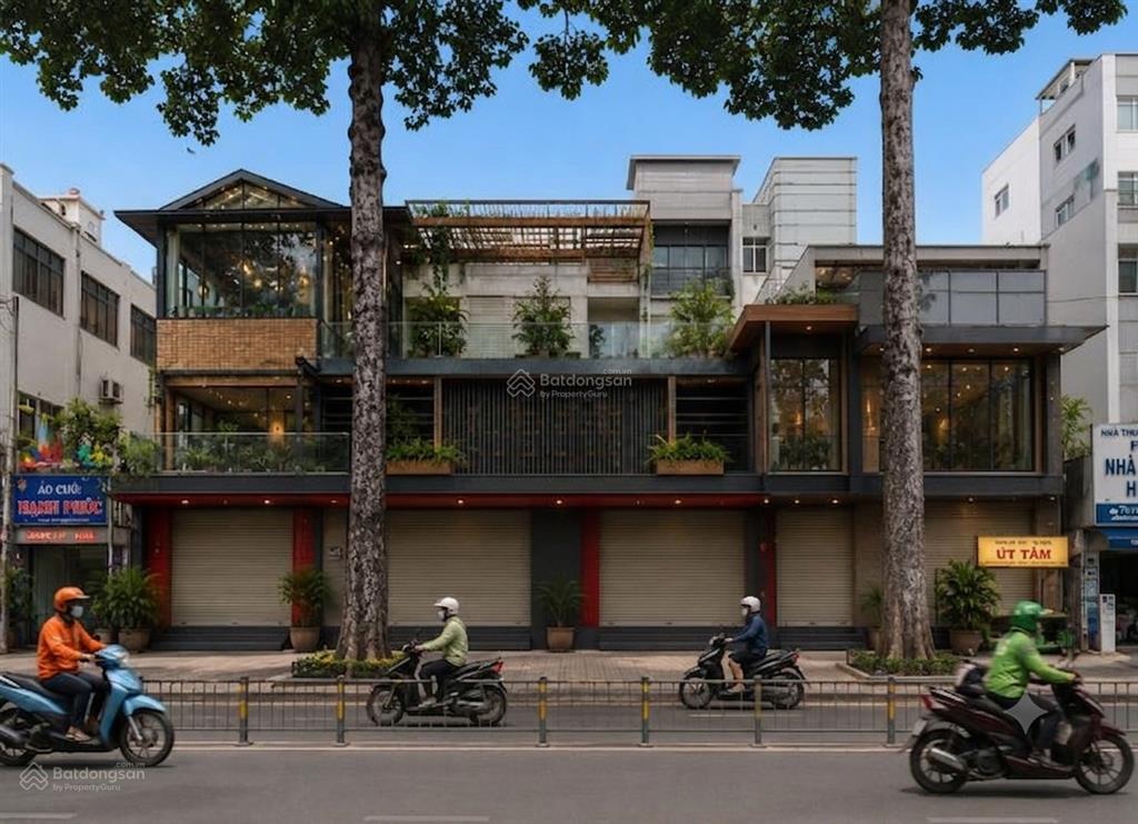 Cho thuê tòa nhà ngang 20m, mặt tiền nguyễn trãi quận 5, trệt 2 lầu, dtsd 1900m2