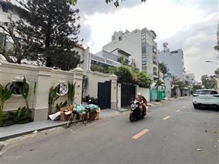 Cho thuê biệt thự sang trọng đinh tiên hoàng, quận 1 ngang 17m mặt tiền hiếm có  dtsd ~700m2