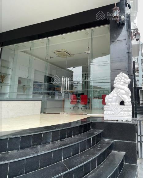 Tòa nhà 2 mặt tiền cách mạng tháng 8 quận 10, ngang 16m dtsd 1300m2