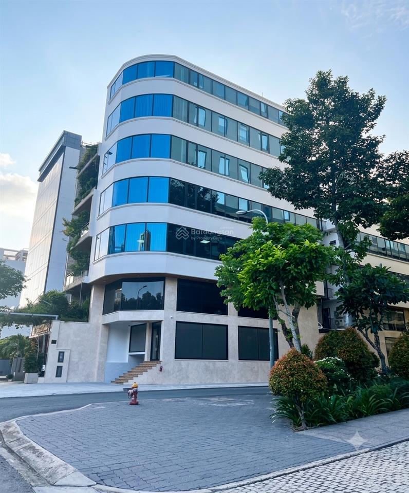 Building góc 2 mặt tiền tạ hiện quận 2, hầm 6 tầng  chỉ 85tr 600m2