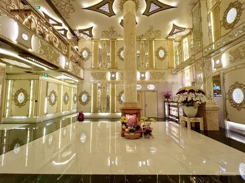 Nhà mặt tiền trần não quận 2, dtsd khủng hơn 3000m2, trệt 3 lầu