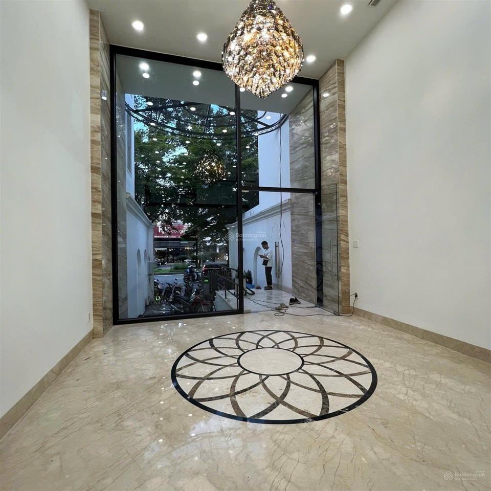 Building xuân thủy, thảo điền quận 2  hầm 8 tầng nổi, dtsd ~2000m2