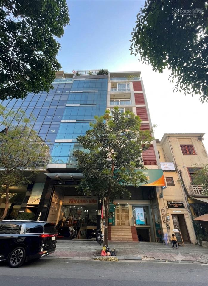 Tòa nhà hầm 8 tầng nổi dtsd ~950m2 mặt tiền ký con, quận 1