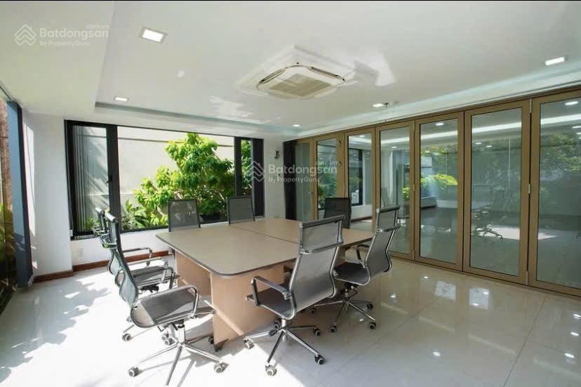 Tòa nhà mặt tiền trần não 5 tầng dtsd 1800m2 an phú, quận 2
