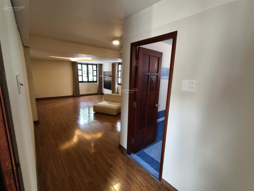 Biệt thự mặt tiền thảo điền quận 2, cho làm nhà hàng, dtsd 1100m2 trệt 2 lầu